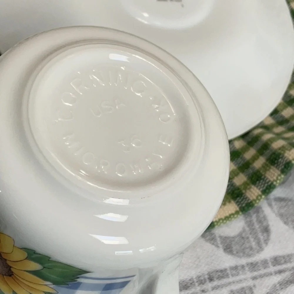 Corelle Sunsation set of 2 cups and saucers.